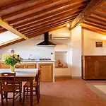 Летний дом Fattoria Montignana Сан-Кашиано-ин-Валь-ди-Пеза